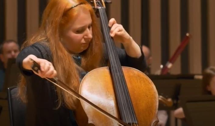 The Strad A Perfect Piece Of Music Cellist Hannah Roberts Performs