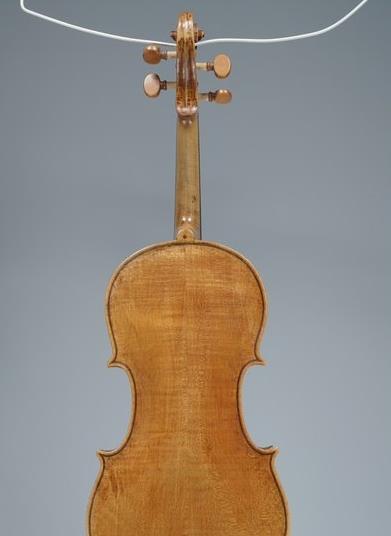 In Focus: A 1675 violin by Antonio Casini | Premium Feature | The Strad