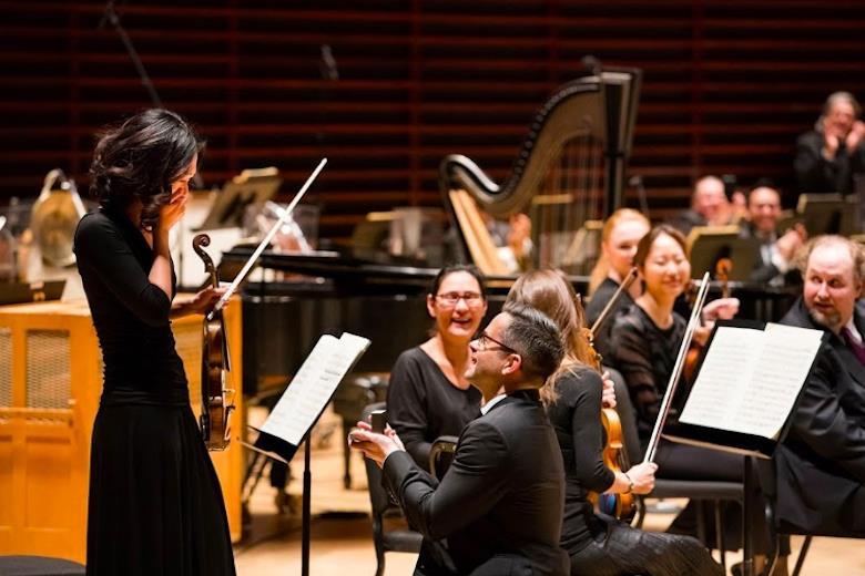 On Valentine's Day, trumpeter proposes on-stage to a violinist | News | The  Strad