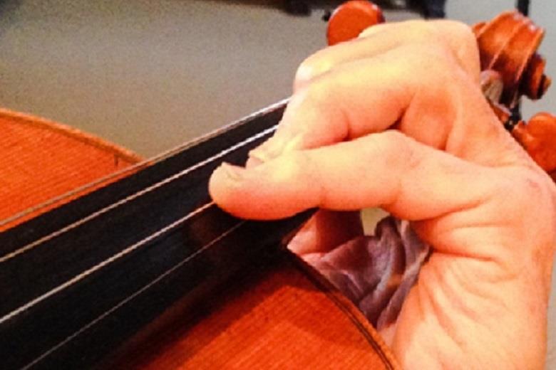The Strad - Should vibrato exercises be practised separately from the  repertoire?