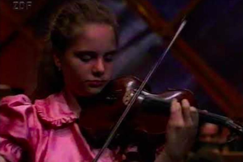 Julia Fischer plays Saint-Saëns's Havanaise aged 12 | Video | The 