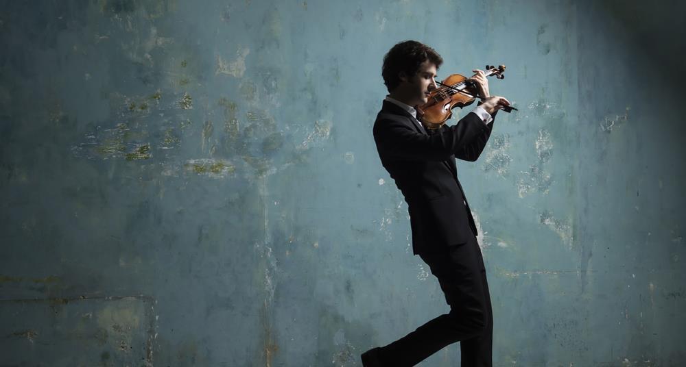 The Strad - Back on stage after a shoulder injury: violinist Virgil Boutellis-Taft - Vimarsana News