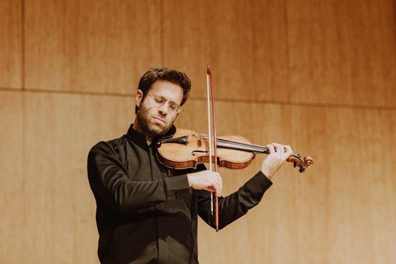 Violinist Tomás Cotik on how to produce clear and controlled ricochet bowing - Vimarsana News
