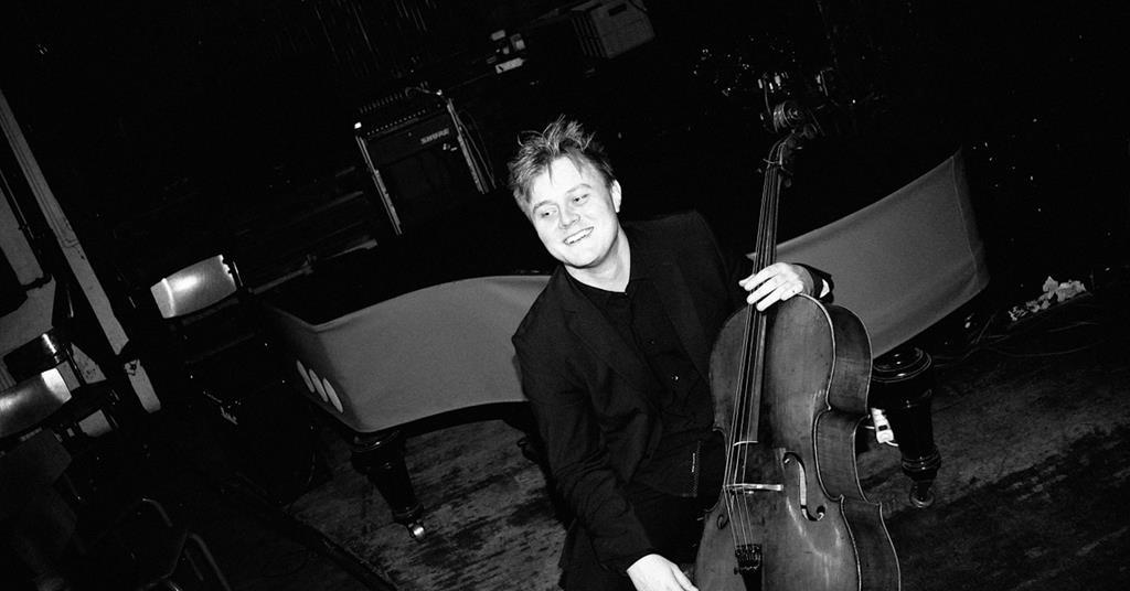 Cellist Jonathan Swensen named inaugural recipient of Olesen Music Award