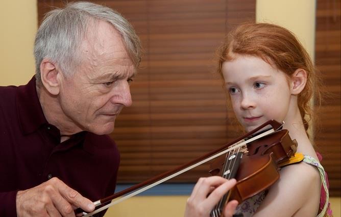 The Strad - 7 tips for giving a child their first lesson