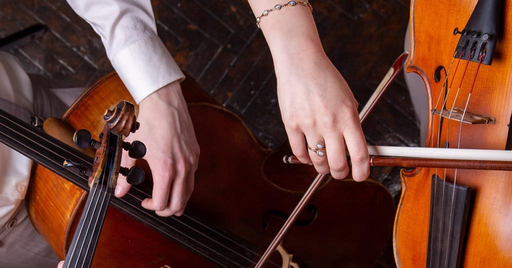 The Strad - String players and injury: playing through the pain? | The ...