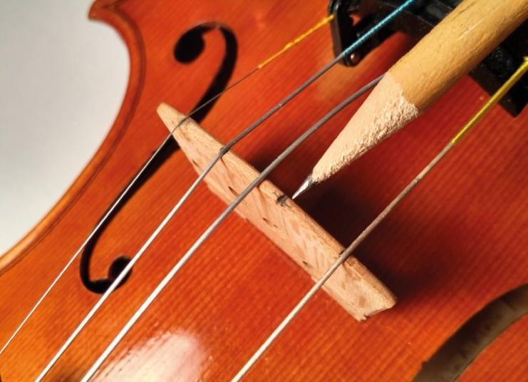 hat Kælder lungebetændelse Tips for changing your violin strings | Focus | The Strad