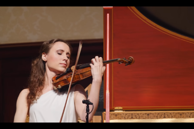 Jennifer Pike: Penderecki Capriccio | Video | The Strad