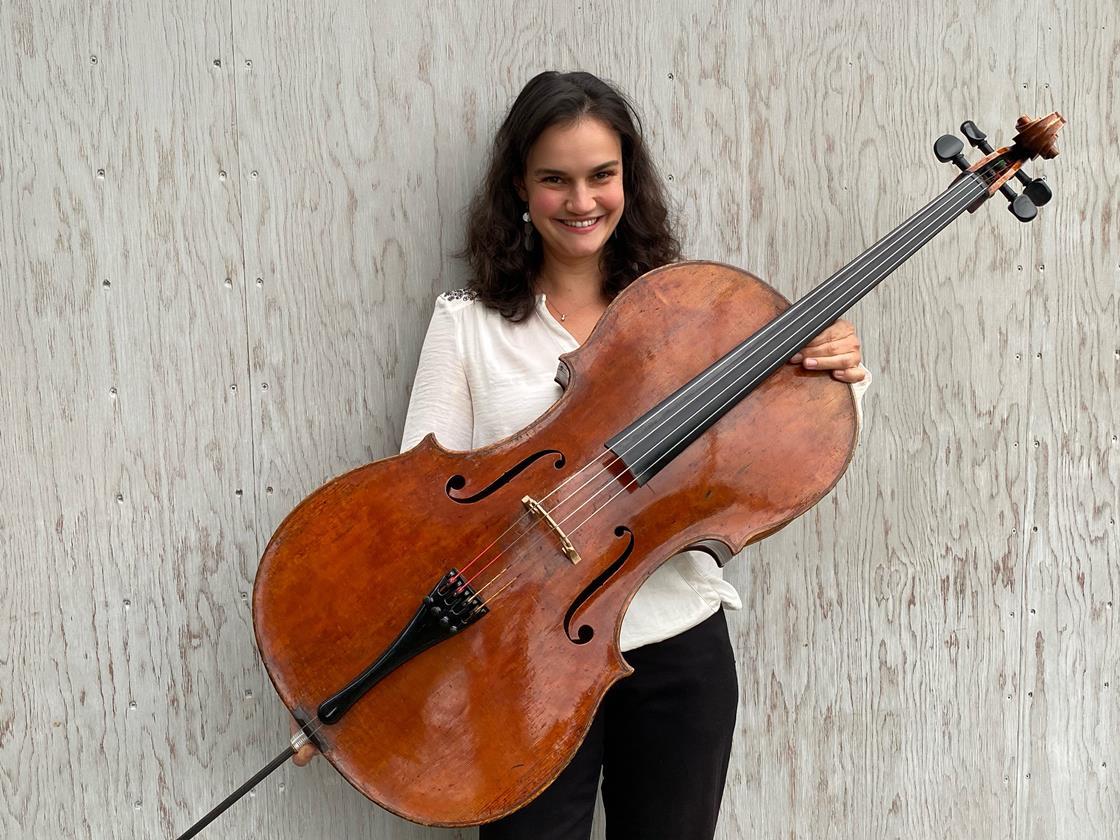 The Strad News - Raphaela Gromes acquires 1740 Carlo Bergonzi cello ...