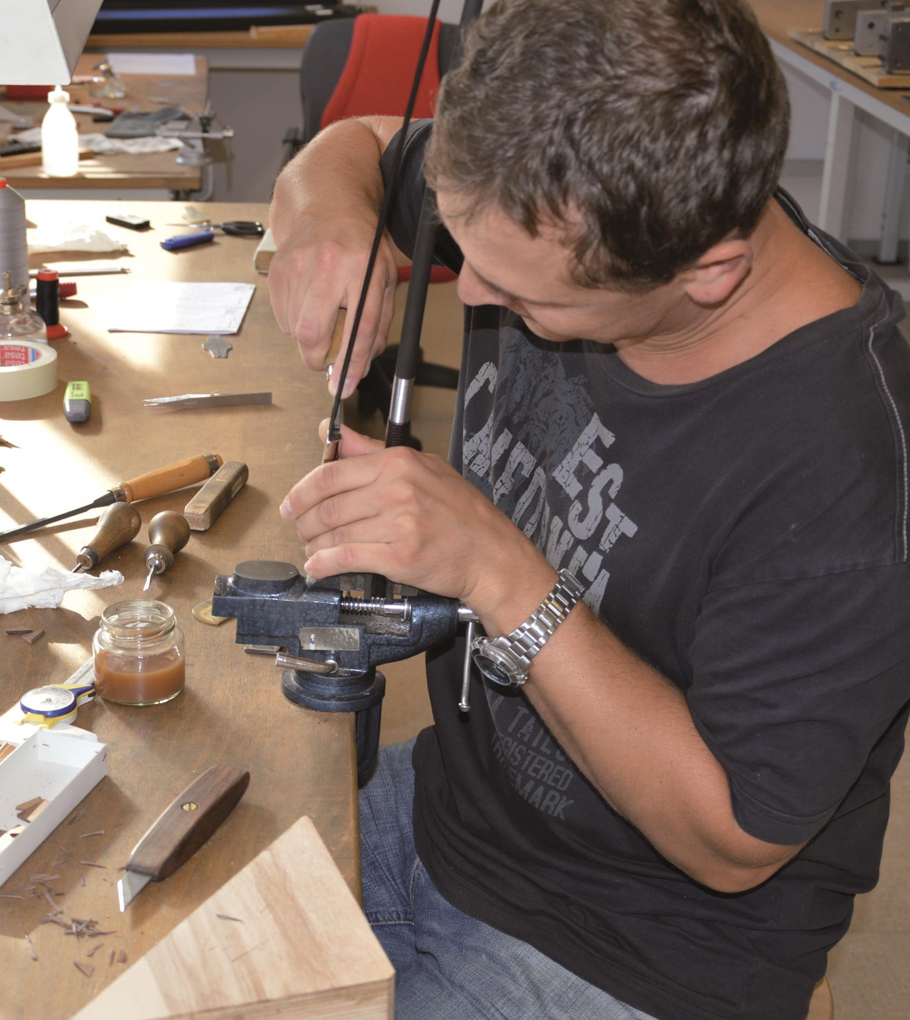 Making a carbon fibre bow in 10 steps photo story Focus The Strad