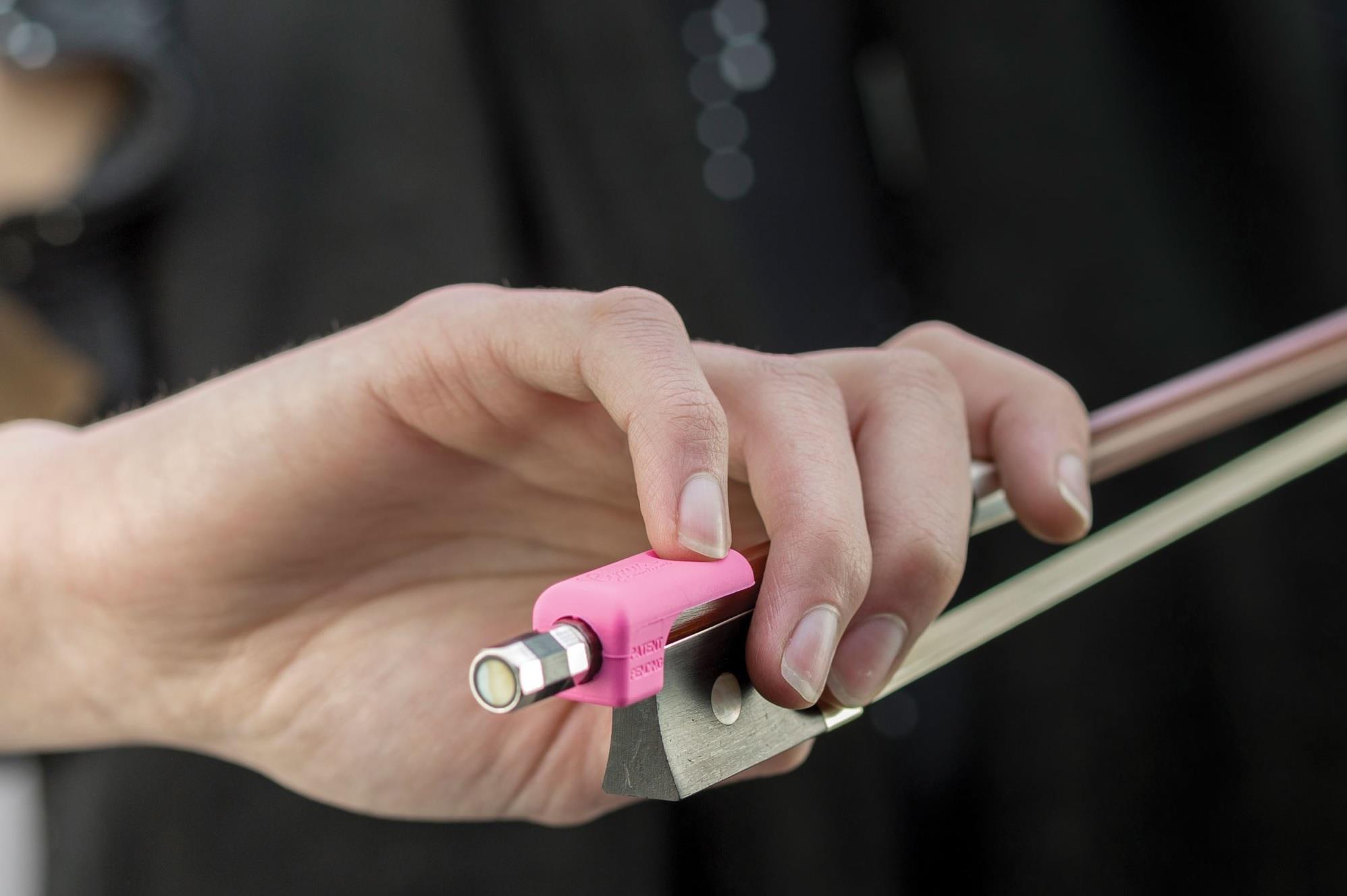 Pinky Promise The Pinky Hold Bowing Aid Focus The Strad