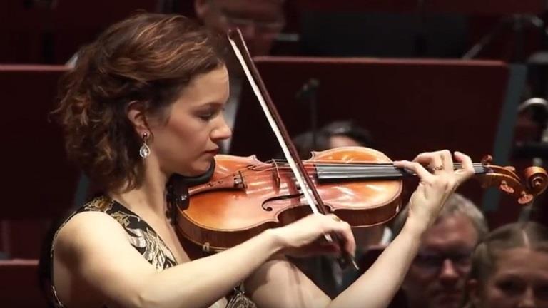 Violinist Hilary Hahn performs Bach encore 2016 | Article | The Strad