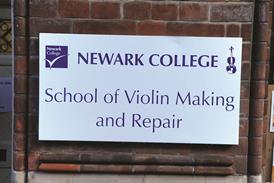 08 Newark modern sign