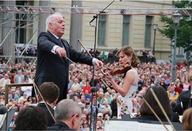 Lisa Batiashvili and Daniel Barenboim