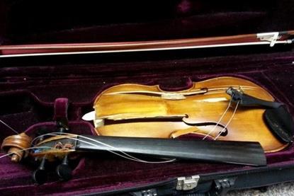 British Airways breaks violin