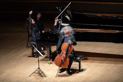 Steven Isserlis 1 cr Alex Brown