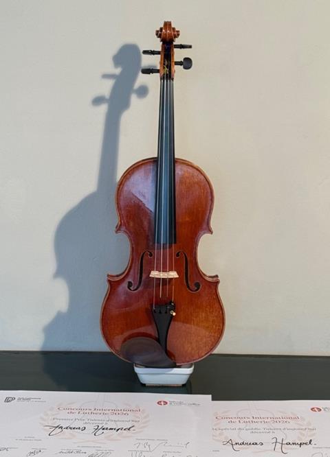 Andreas Hampel's first prize-winning viola. Photo: Susanne Riebesehl