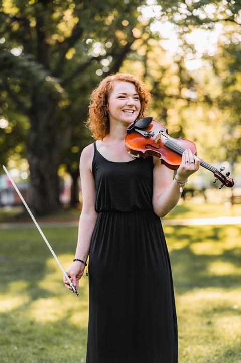 AlyssaBarker (Berklee, US) pc Dion VanBoekel Photography