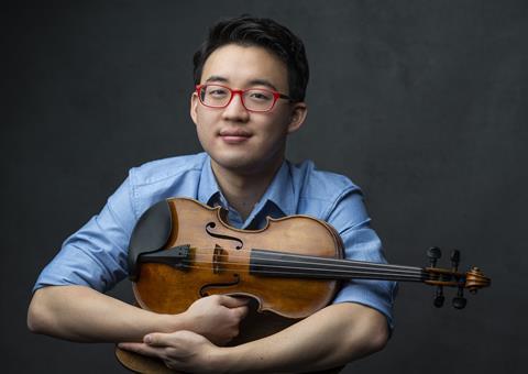 Julian Rhee RHE221122_177f - Todd Rosenberg