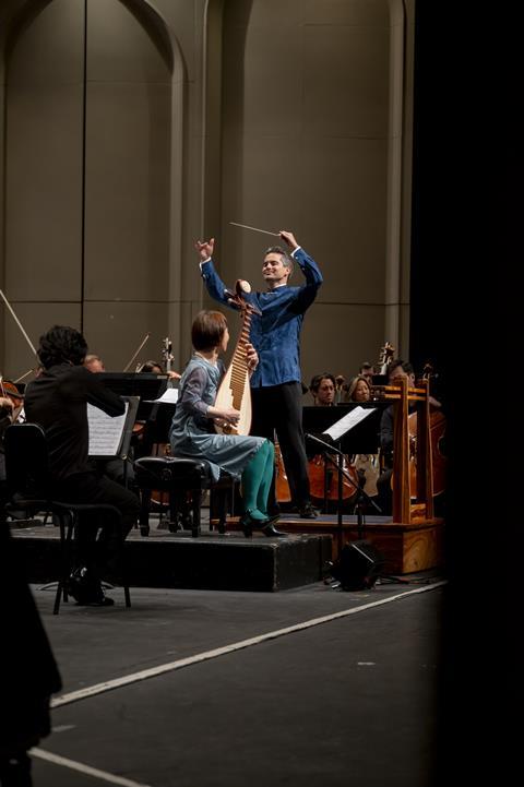Dane Lam with Wu Man and HSO, Laura LaMonica-3