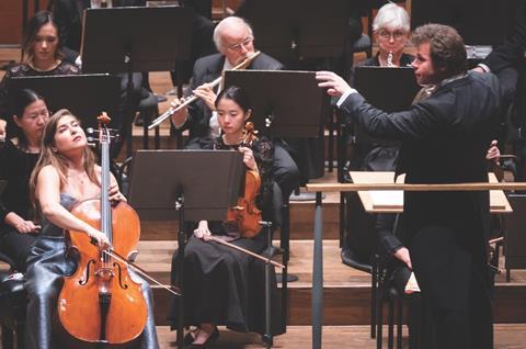  Alisa Weilerstein (cello) New York Philharmonic/Jakub Hrůša. Photo: Chris Lee