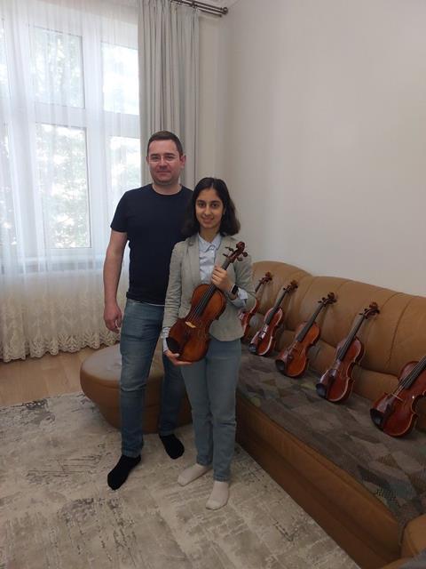 Orest Putsentela and Sofia Zulfikar at Putsentelas Violin Studio workshop