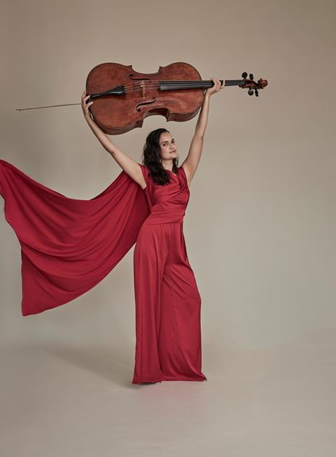 Raphaela Gromes_1503_(c) Gregor Hohenberg (1)