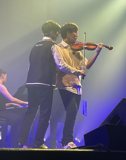 TwoSet_OneViolin_ctan crop