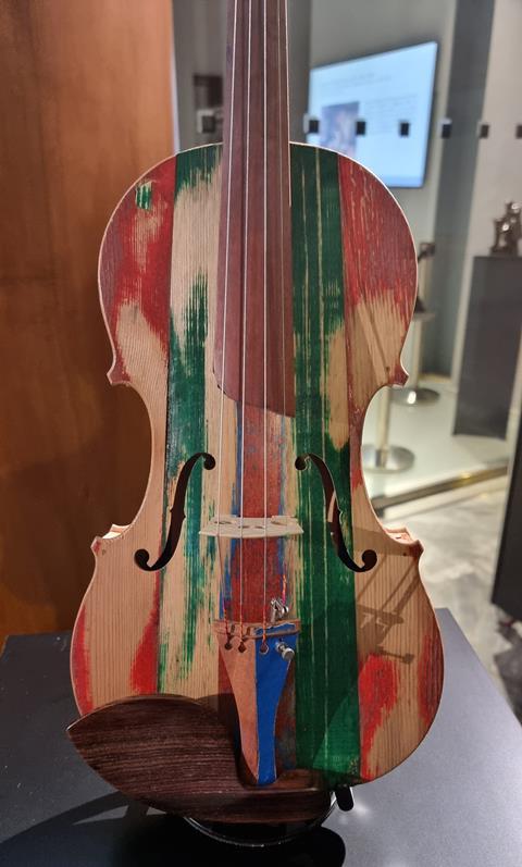 Violin front