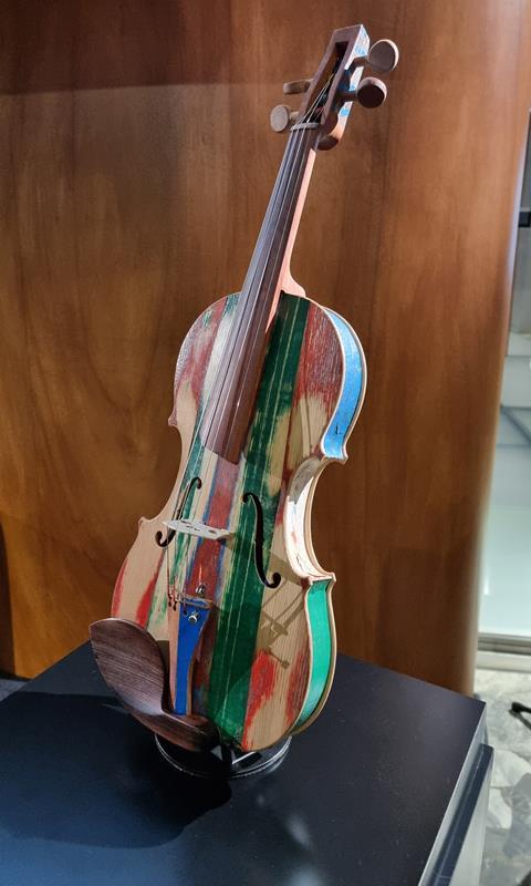 Violin front full