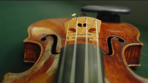 Arching of the ‘Kneisel, Grün’