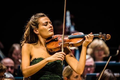Powerful focus from Nicola Benedetti in MacMillan’s new concerto