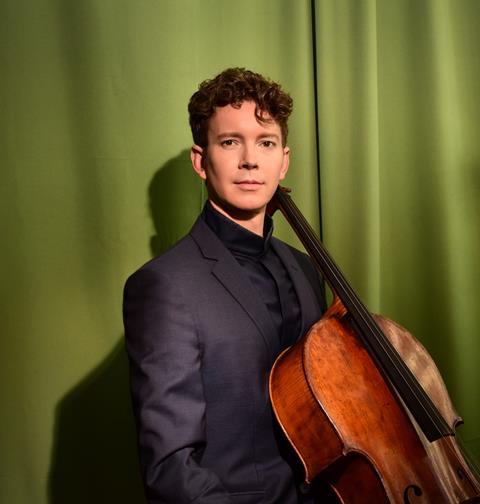 Joshua Roman_Photo by Shervin Lainez