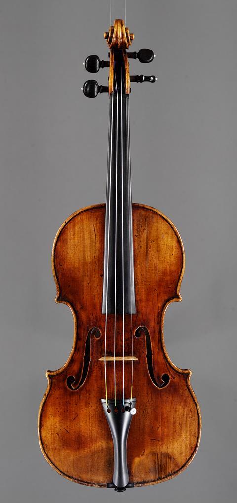 1743 Guarneri del Gesu violin front