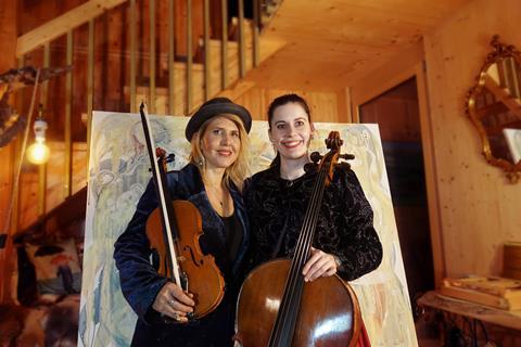 julia-sterki_corinne-sutter_strad