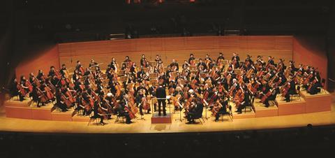 A mass cello ensemble played a specially written work by Christopher Rouse