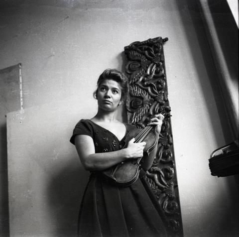 Ayla Erduran, Istanbul, 1964