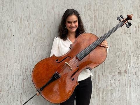 Raphaela Gromes new Cello 4